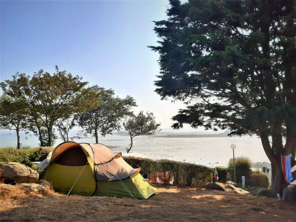 Emplacement pour tentes et aire camping car en Finistère Nord