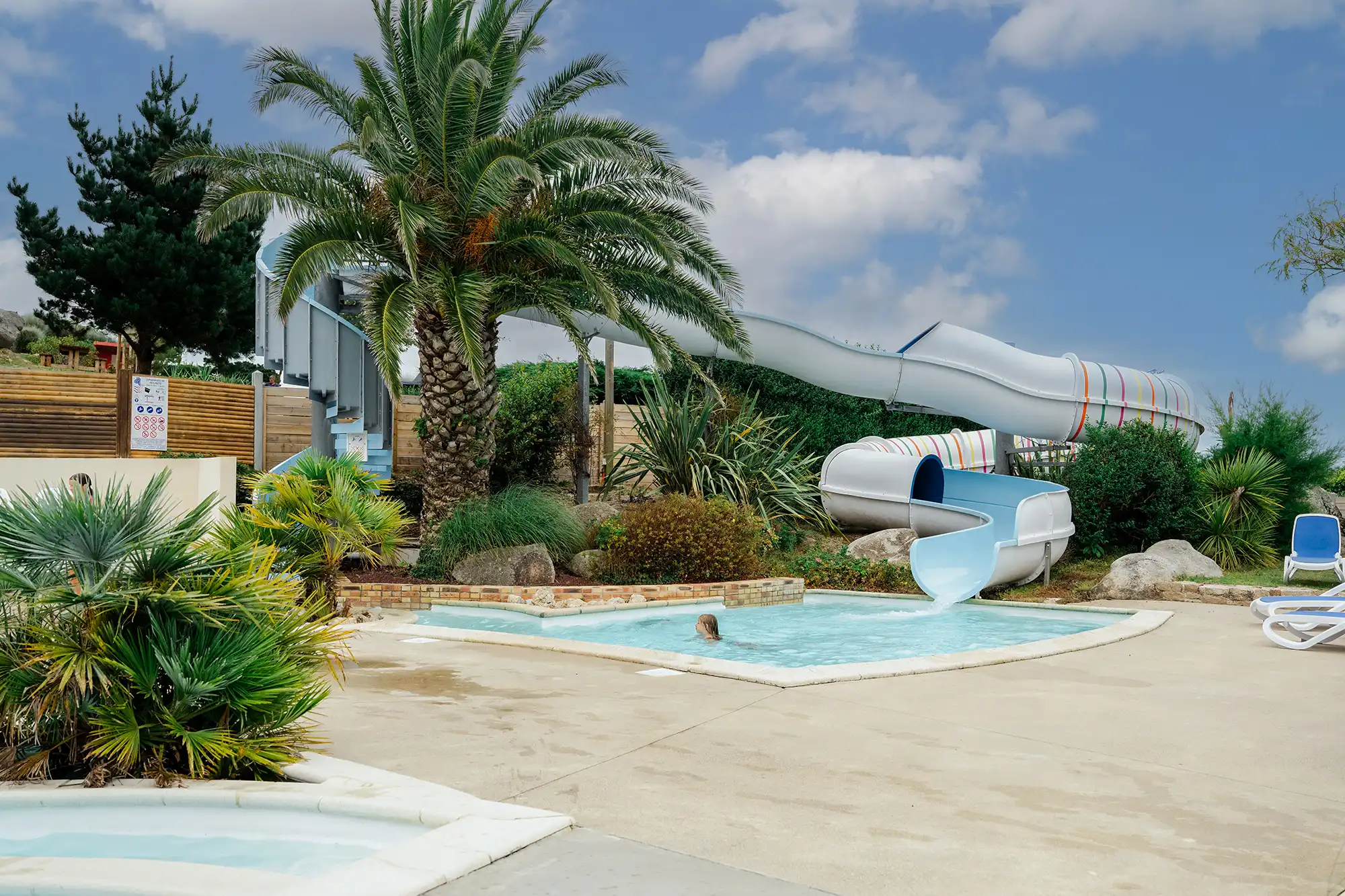 campsite with heated water park in finistere