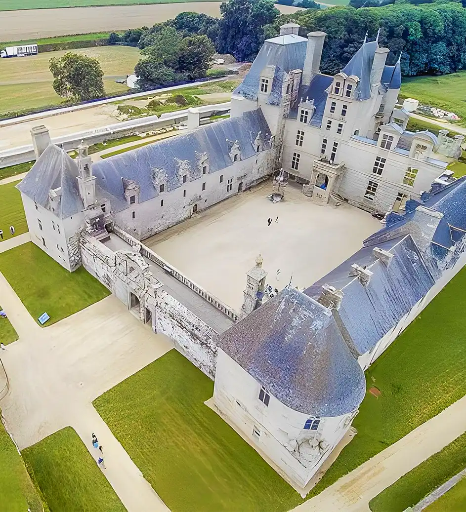 chateau kerjean finistere